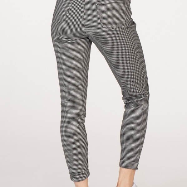 vanilla star mid rise jeggings